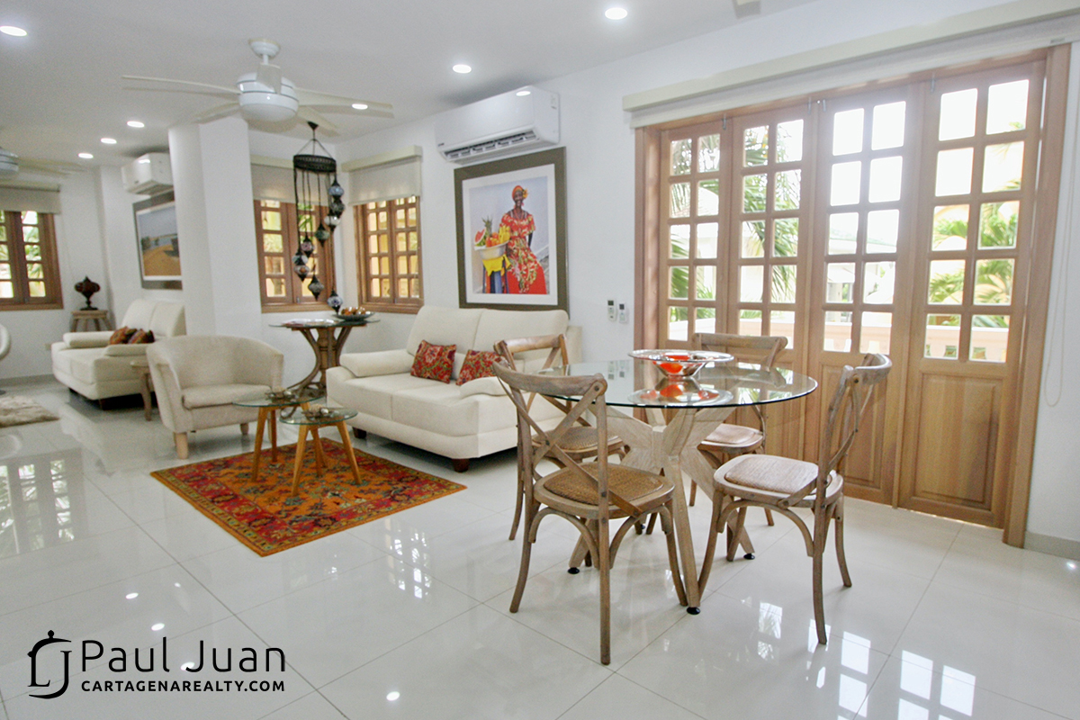 Beautiful fully remodeled apartment